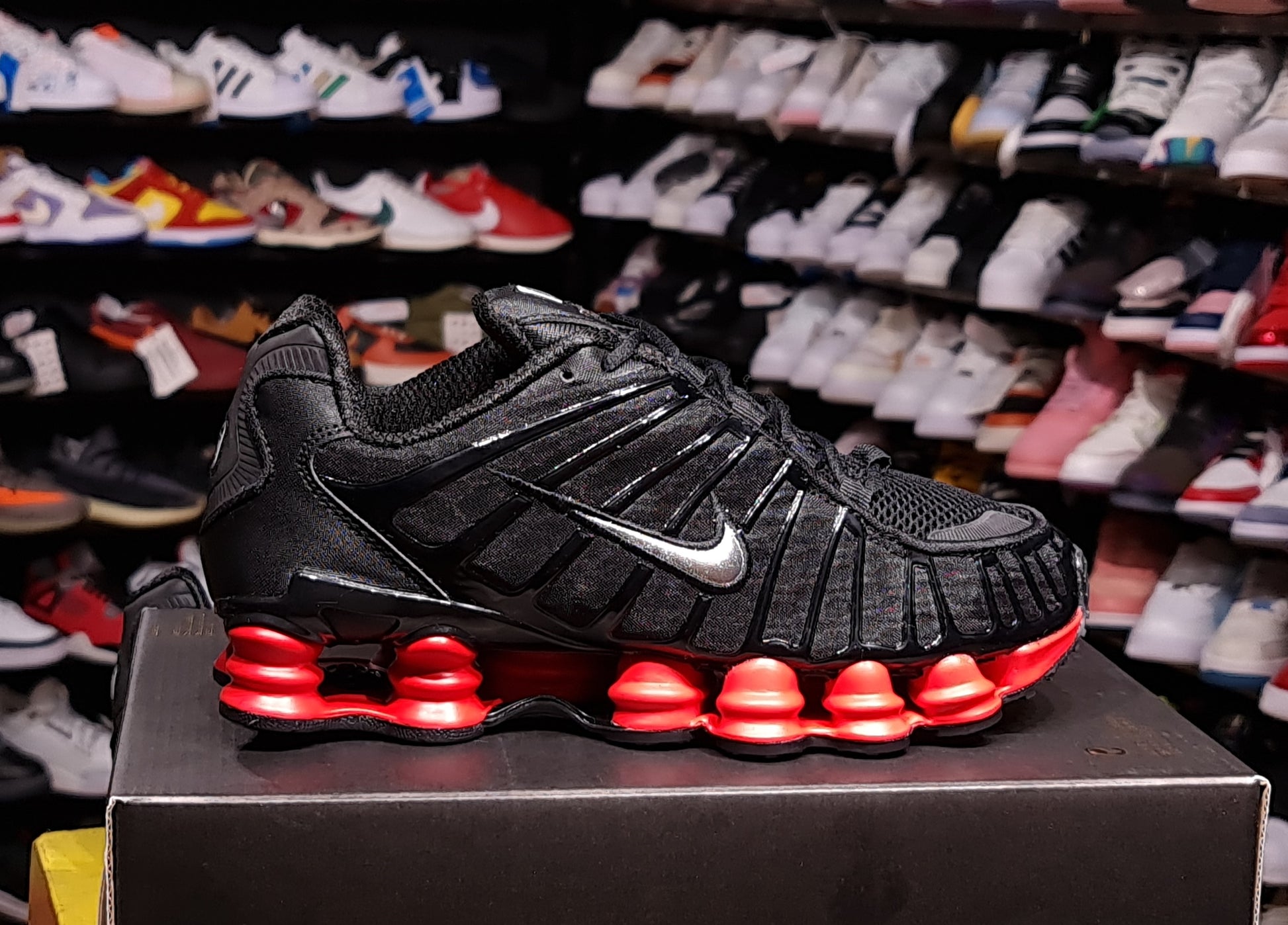 NKE SHOX TL BLACK RED tetetenis