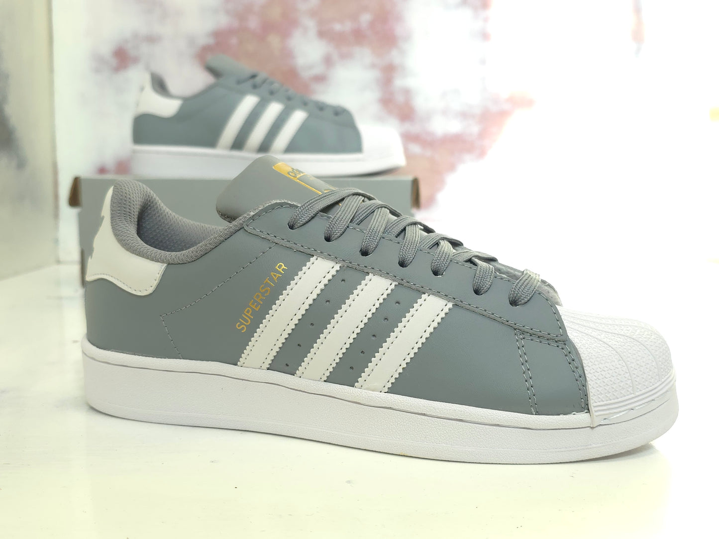 ADDS SUPERSTAR CONCHA GRIS PIEL