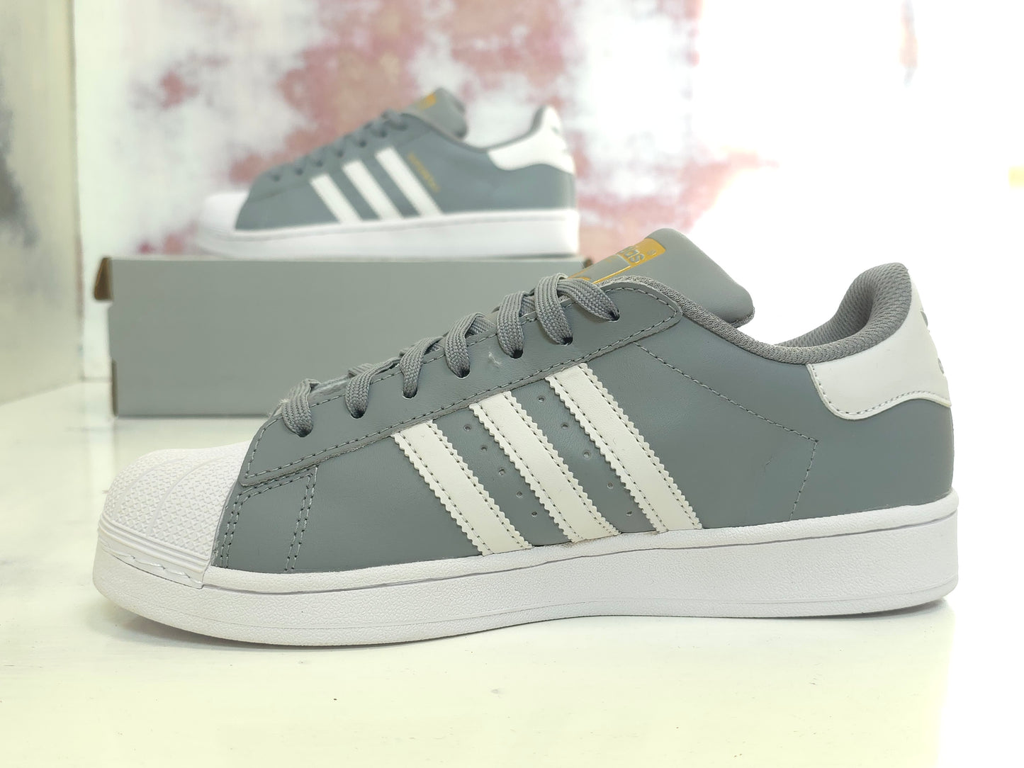 ADDS SUPERSTAR CONCHA GRIS PIEL