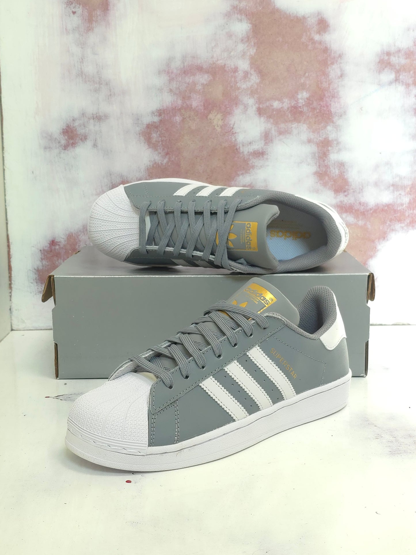 ADDS SUPERSTAR CONCHA GRIS PIEL