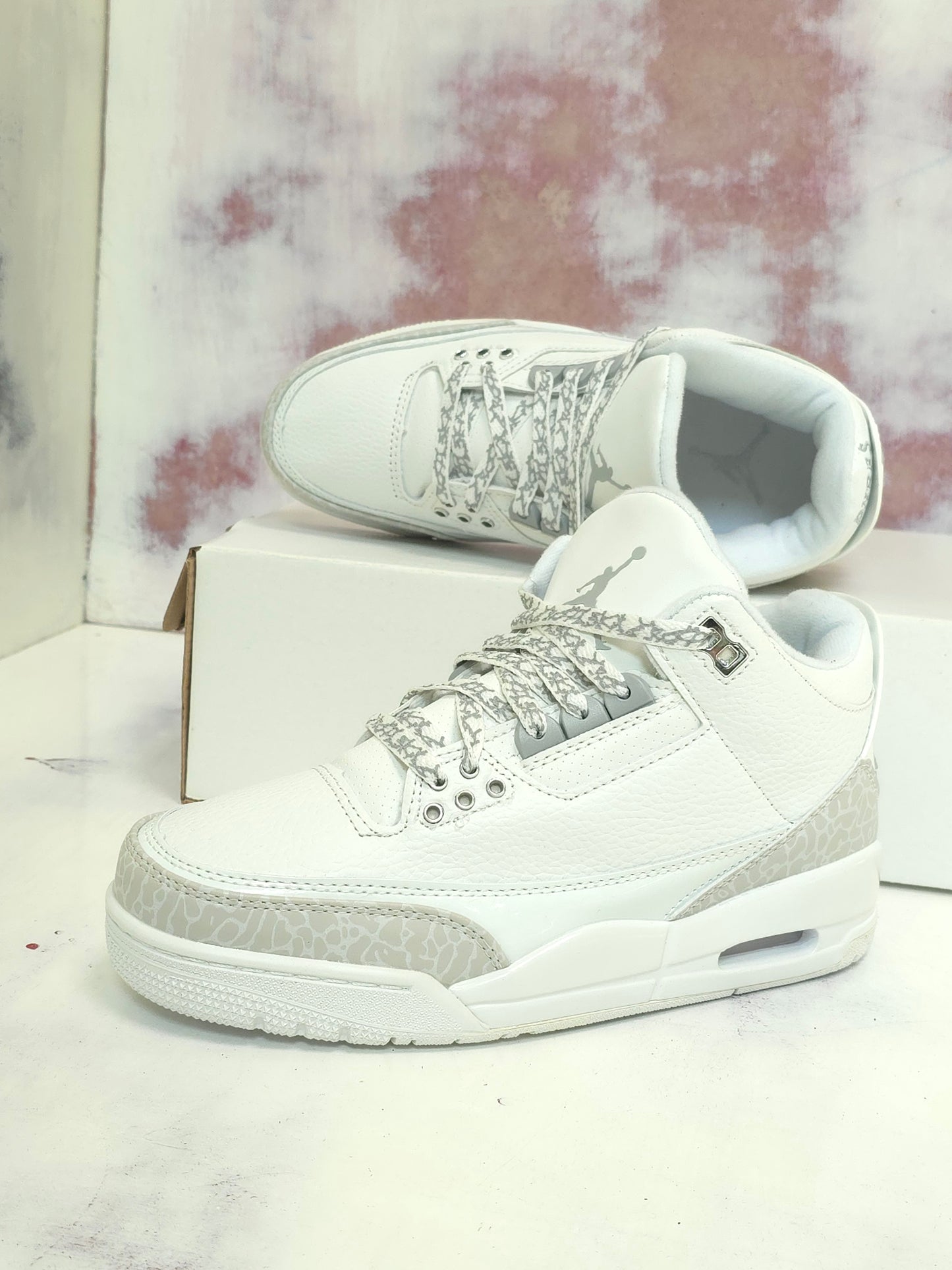 JRDN RETRO 3 PURE MONEY R3