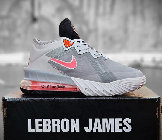 NKE LEBRON 18 BUGS VS MARVIN