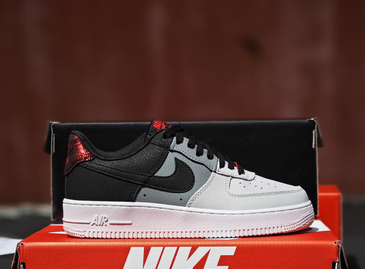 NKE AIR FORCE 1 SMOKE GREY