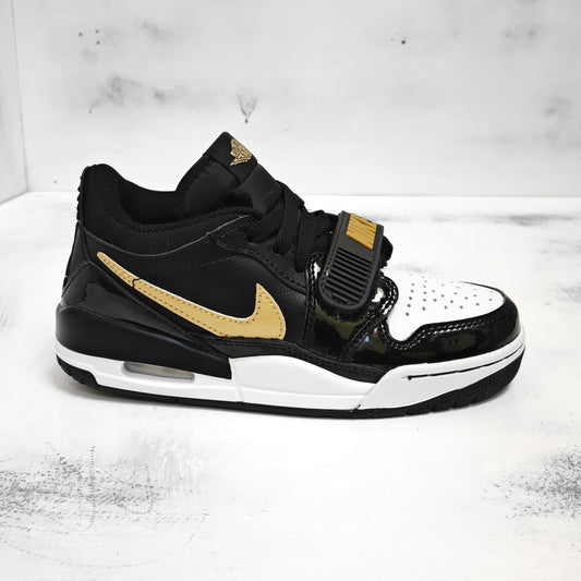 JRDN LEGACY LOW BLACK GOLD