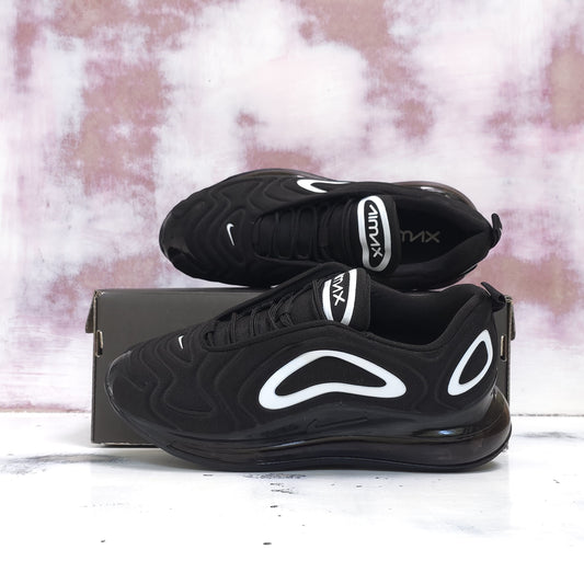 NKE AIRMAX 720 BLACK AND WHITE