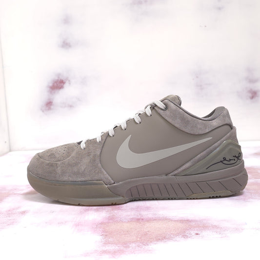 NKE ZOOM KOBE 4 FADE TO BLACK MAMBA