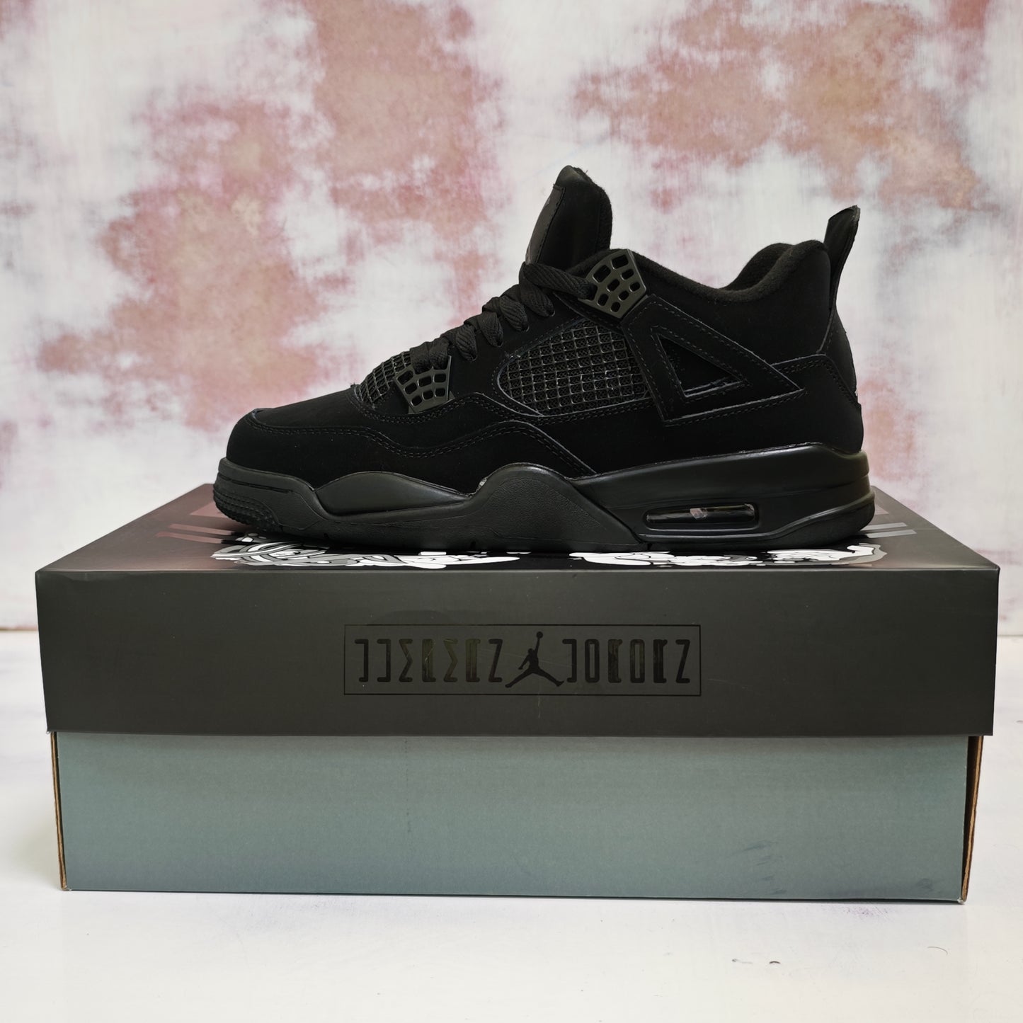 JRDN RETRO 4 BLACK CAT R4