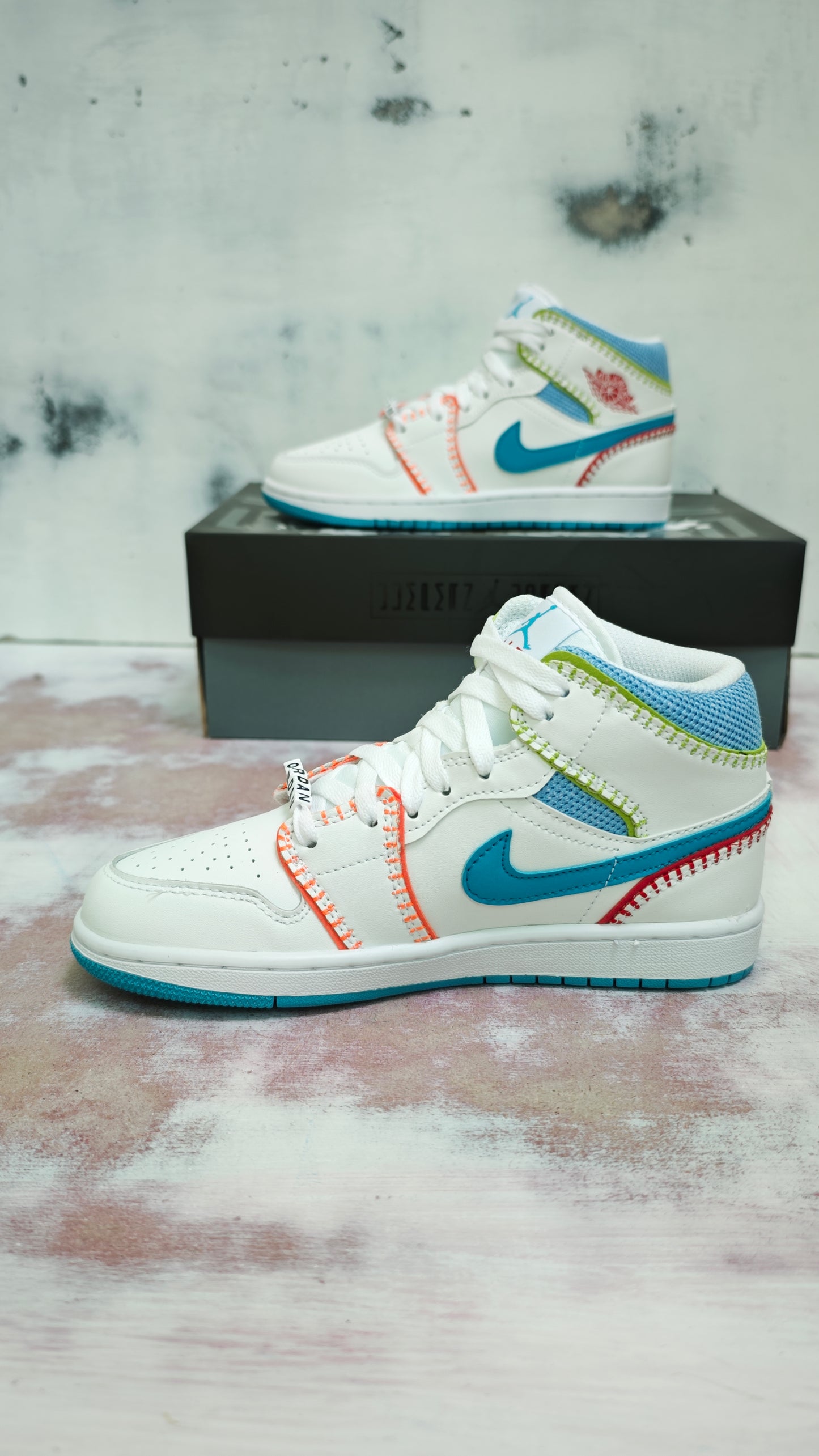 JRDN RETRO 1 Multi knit