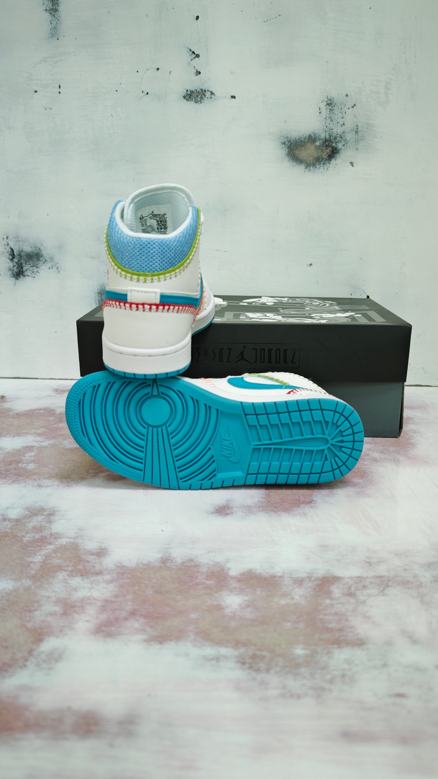 JRDN RETRO 1 Multi knit