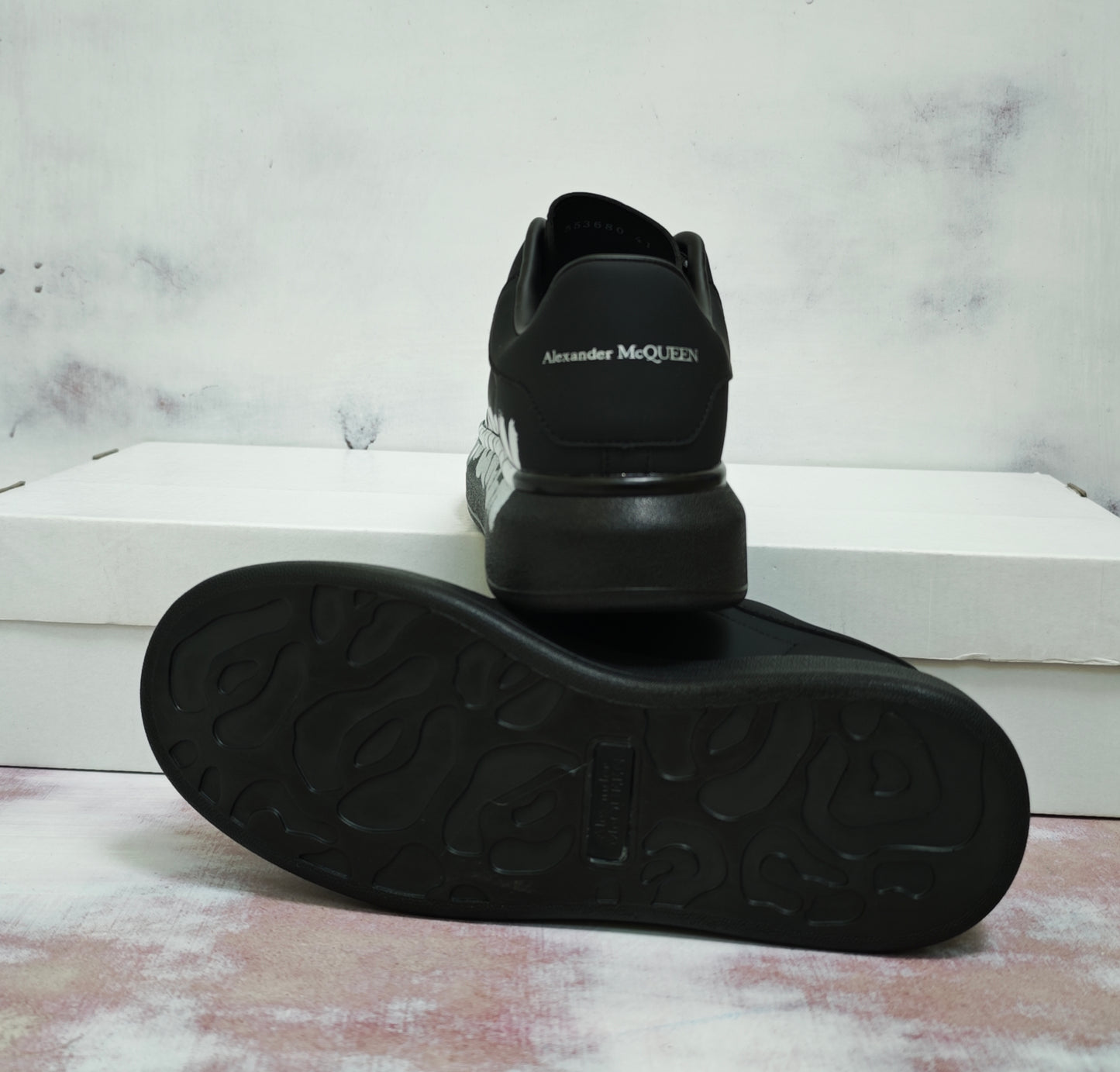 ALEXANDERR MC QUEEN GRAFITTI BLACK