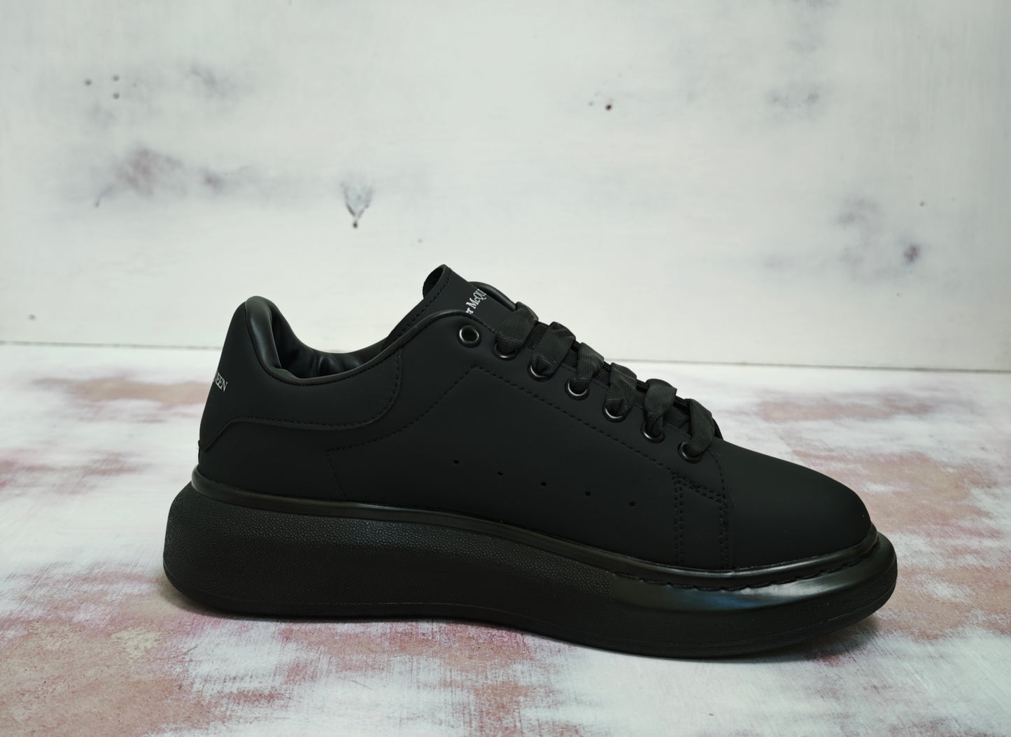 ALEXANDERR MC QUEEN GRAFITTI BLACK