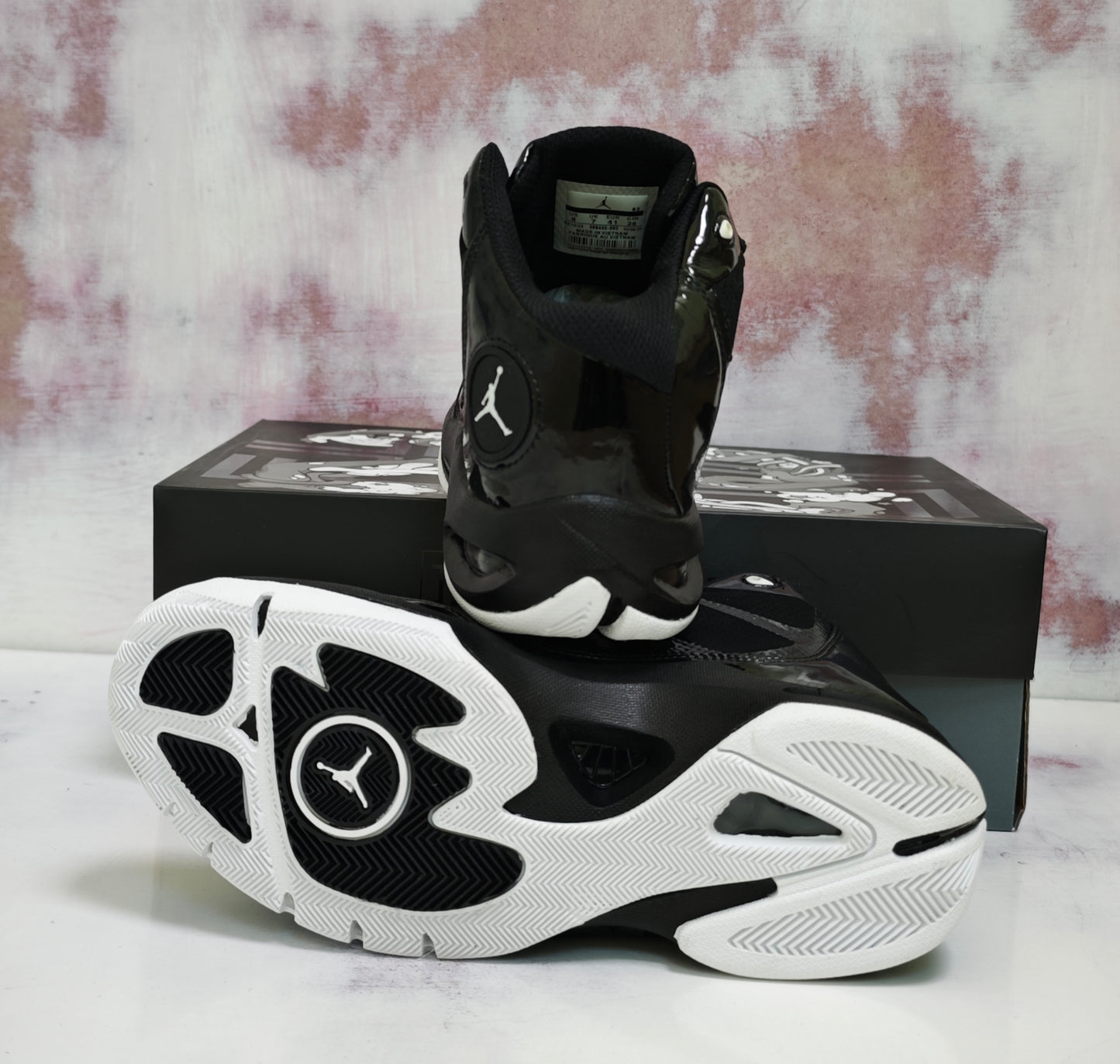 JRDN RETRO PLAY IN THESE