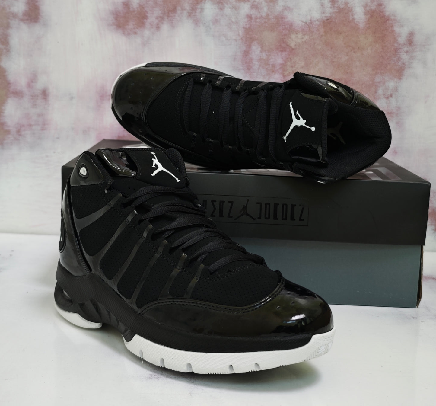 JRDN RETRO PLAY IN THESE