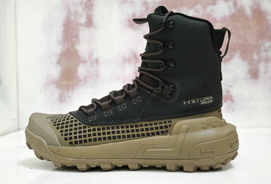 UND ARMR TACTICA STORM PROOF