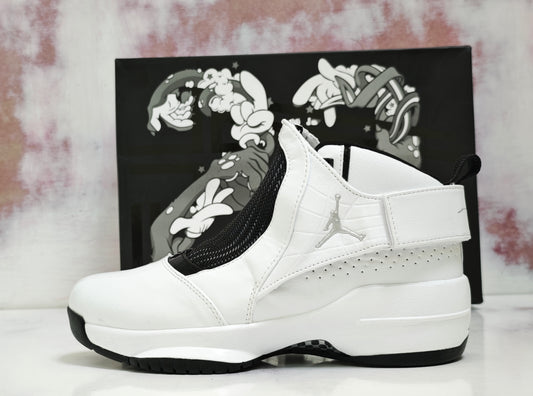 JRDN RETRO 19 WHITE R19