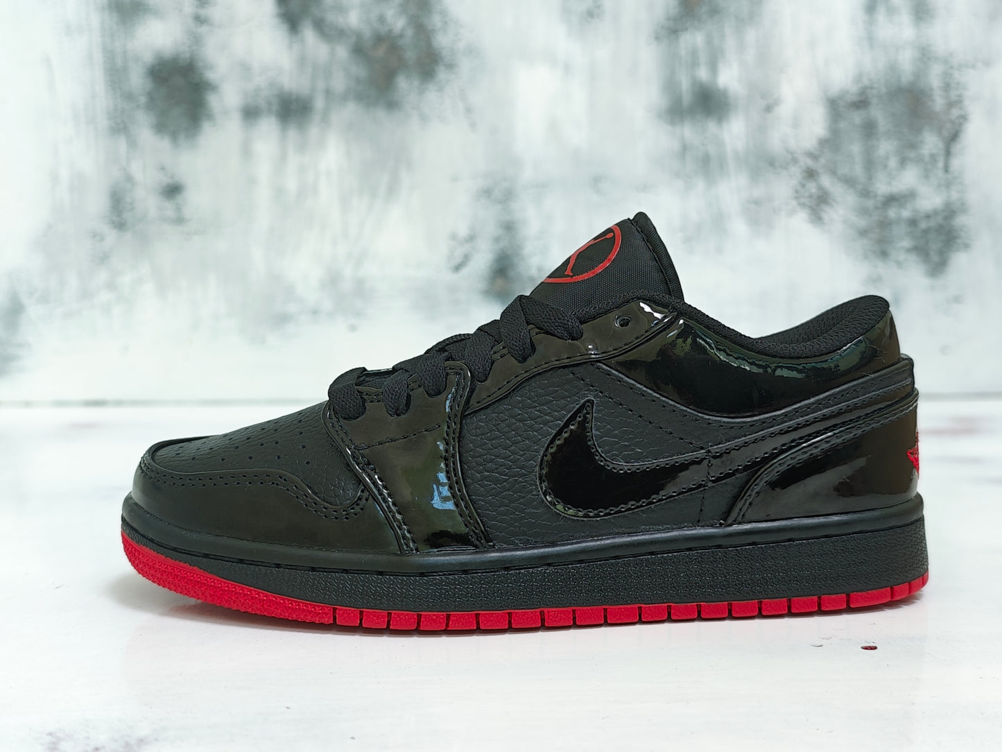 JRDN RETRO 1 TIK TOK R1 LOW