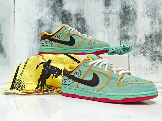 NKE SB DUNK LOW RODEO