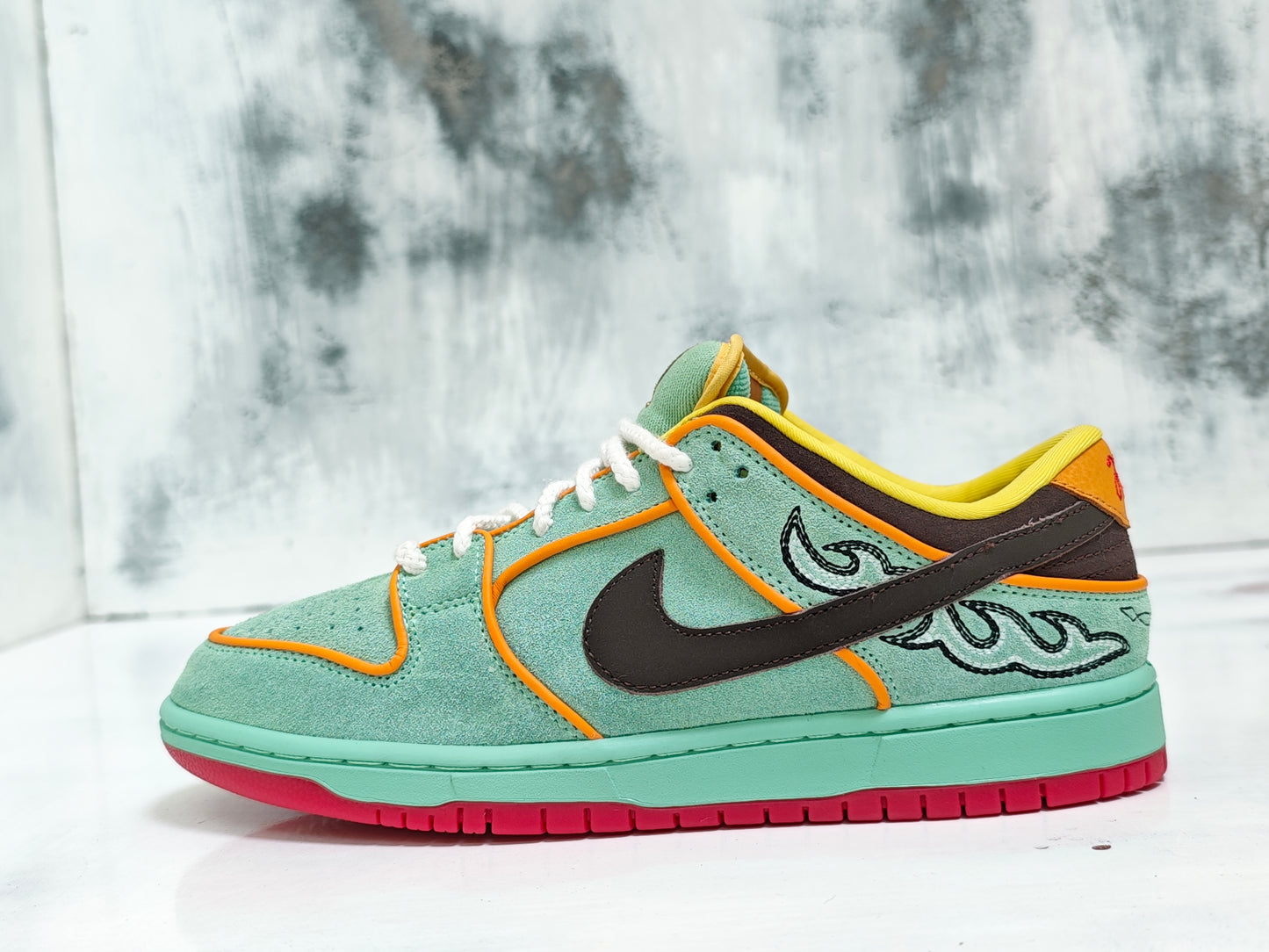 NKE SB DUNK LOW RODEO