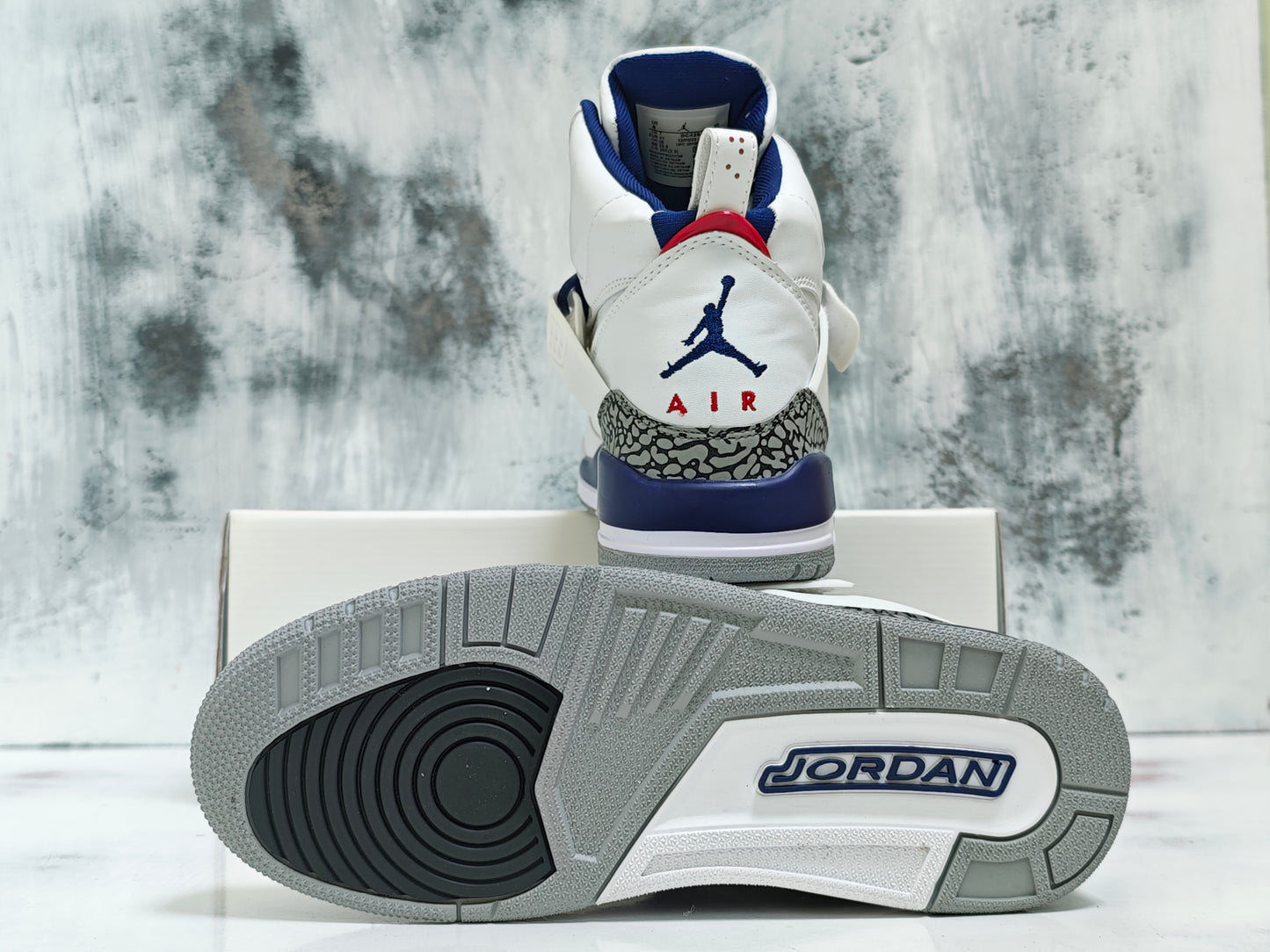 JRDN FLIGHT 45 WHITE & BLUE