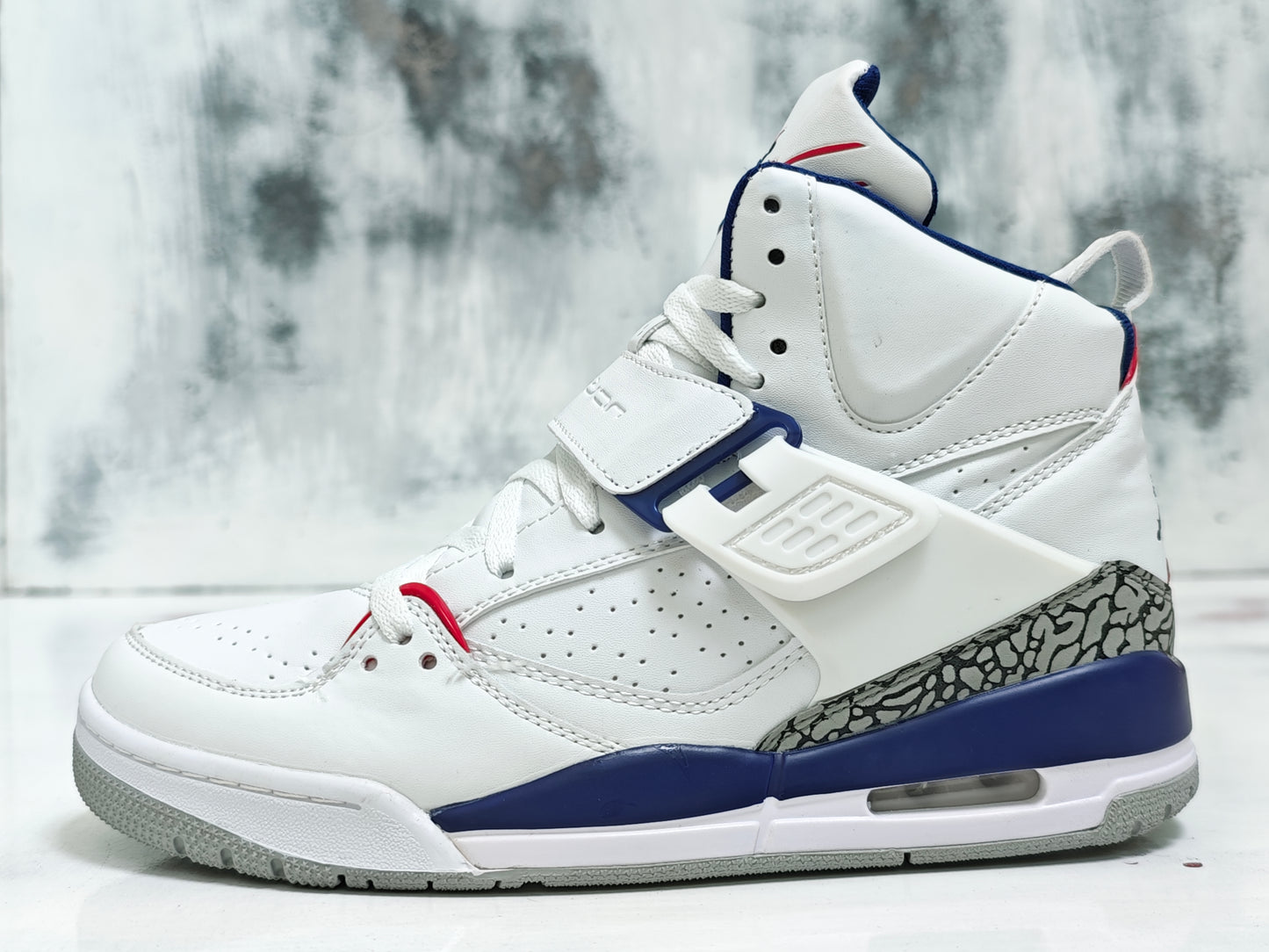 JRDN FLIGHT 45 WHITE & BLUE