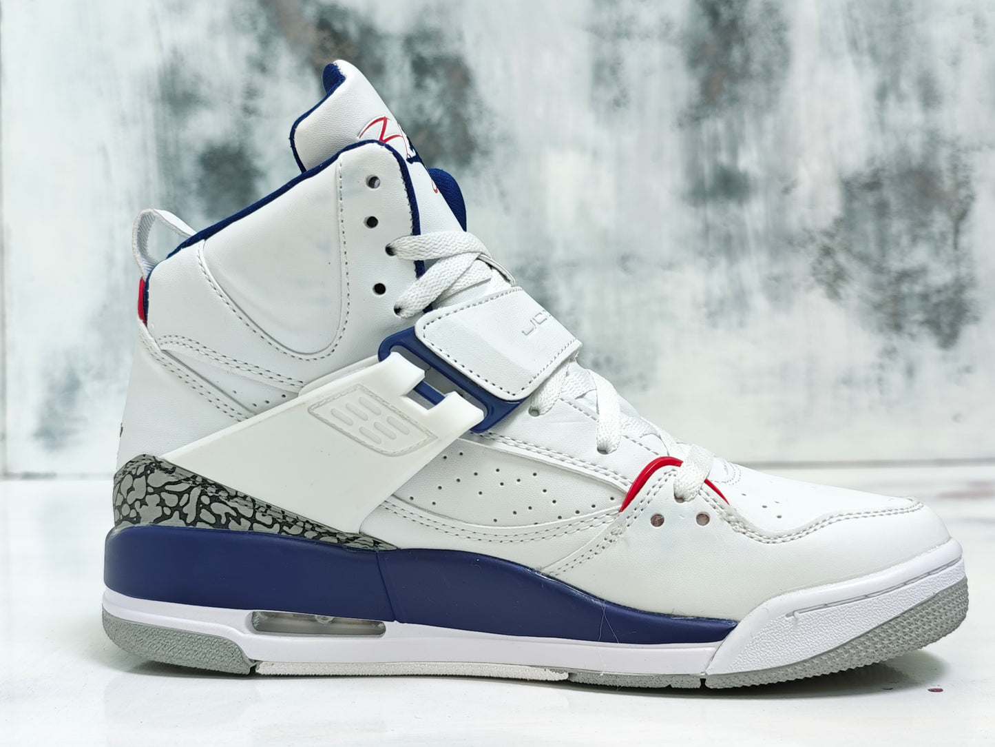 JRDN FLIGHT 45 WHITE & BLUE