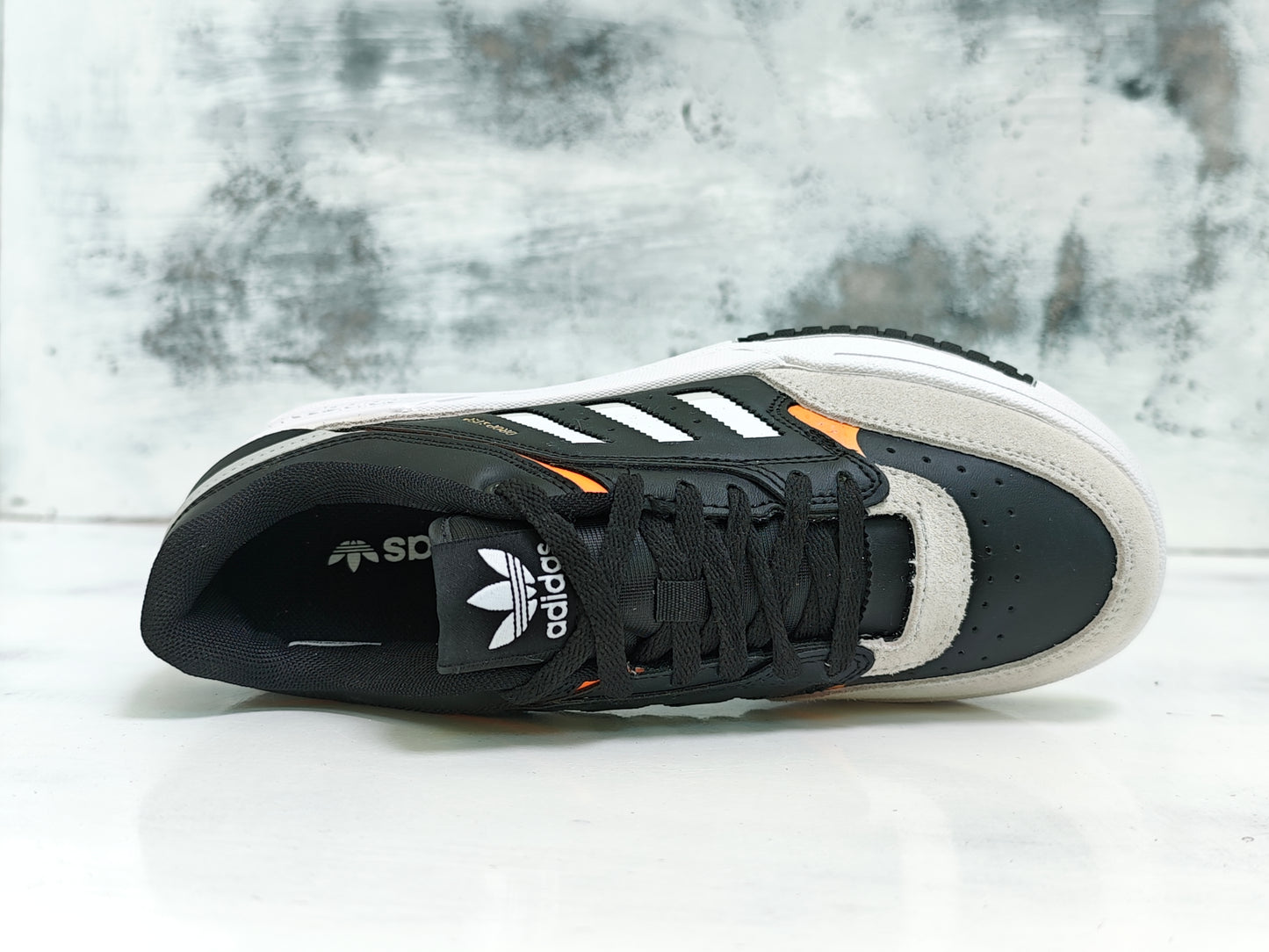 ADDS DROP STEP LOW BLACK GRAY