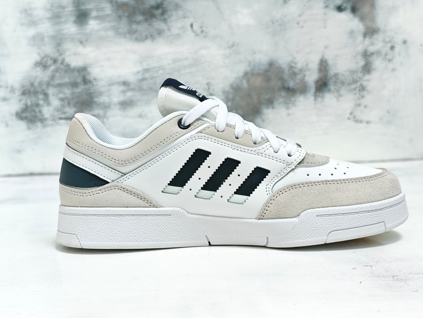 ADDS DROP STEP LOW WHITE GRAY