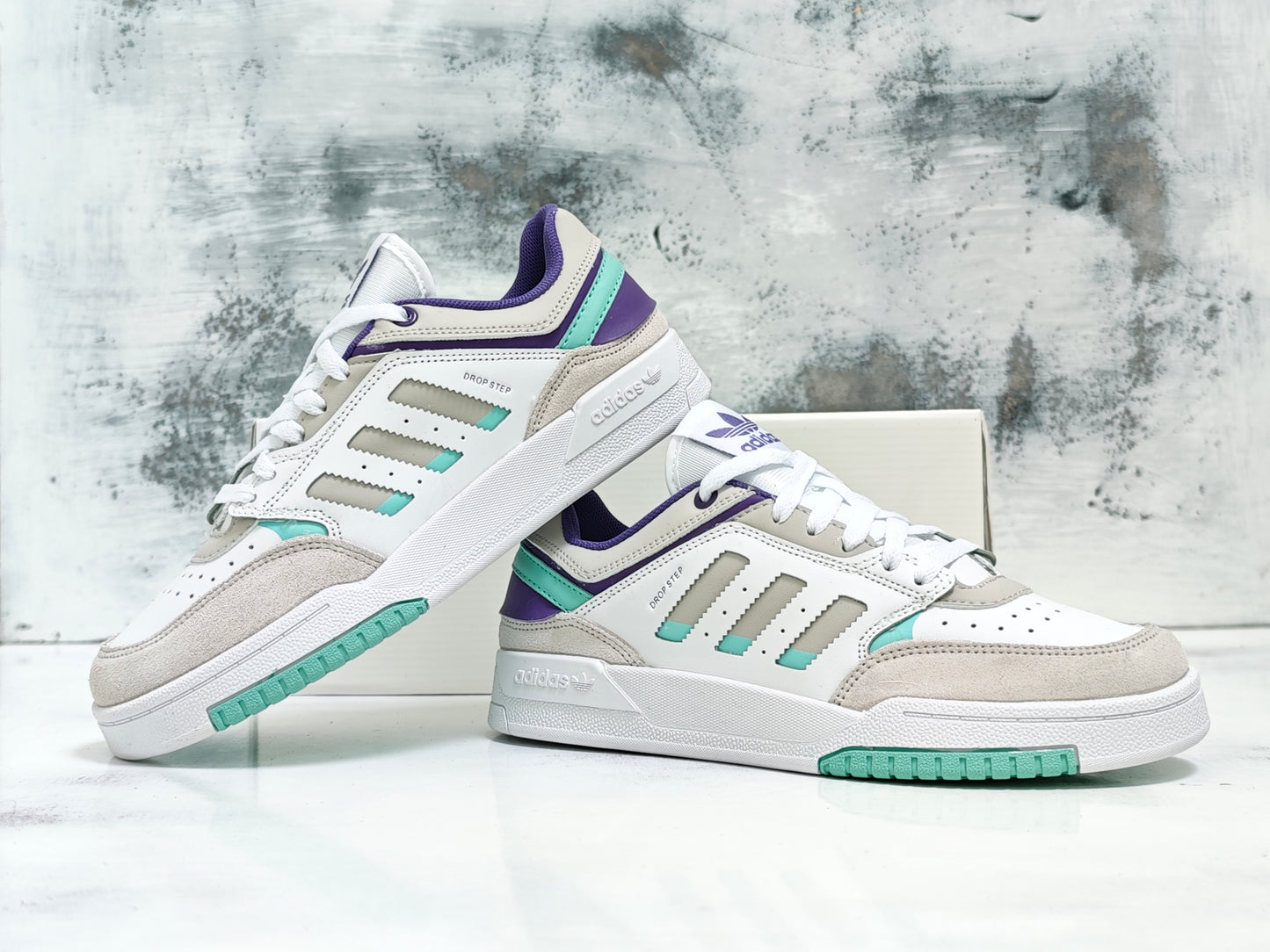 ADDS DROP STEP LOW WHITE