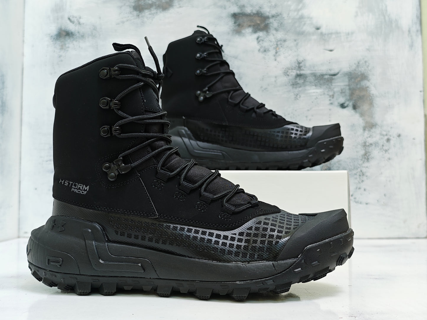 UND ARMR TACTICA STORM PROOF NEGRO