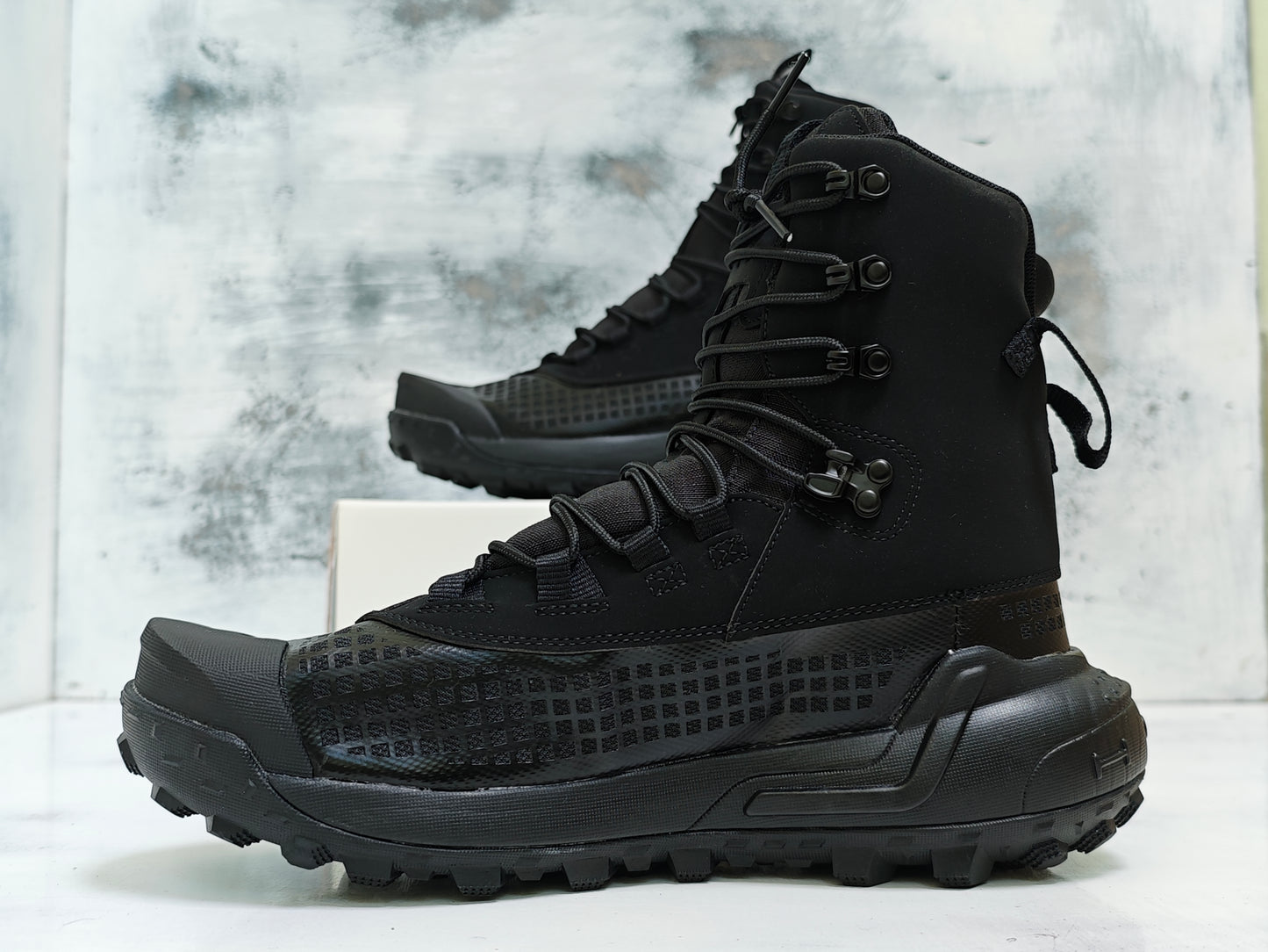 UND ARMR TACTICA STORM PROOF NEGRO