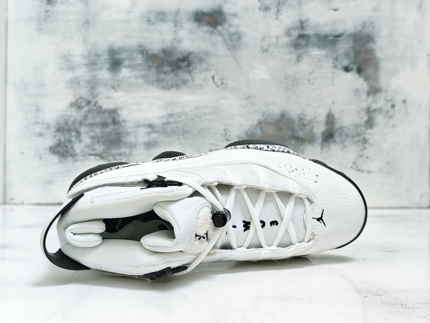 JRDN RETRO SEIS ANILLOS  HALL OF FAME WHITE