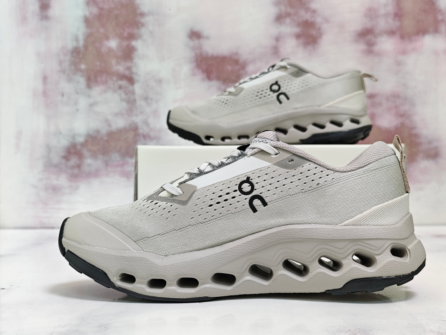 0N CLOUD SURFER TRAIL CAST