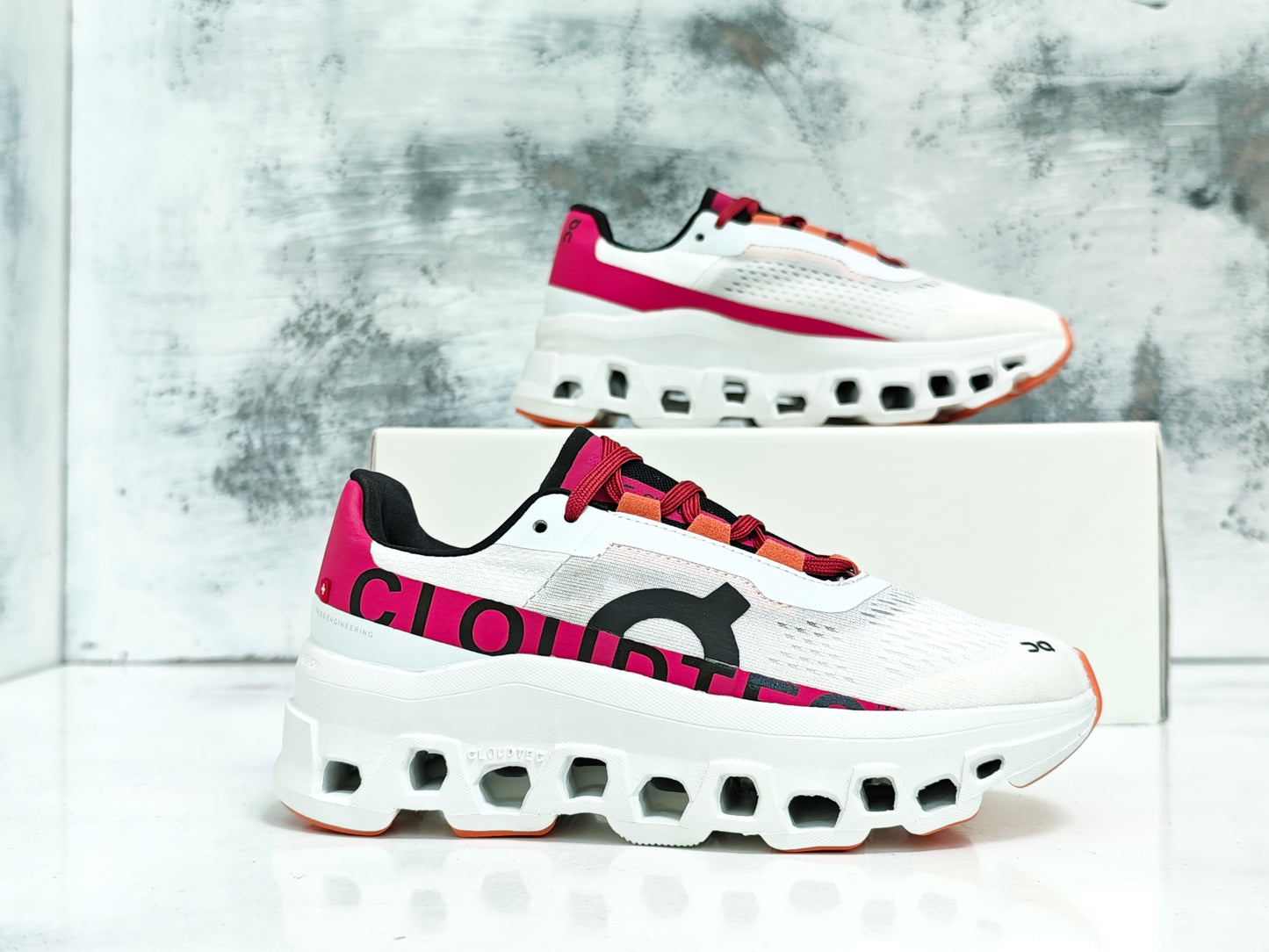 0N cloudmonster WHITE PK