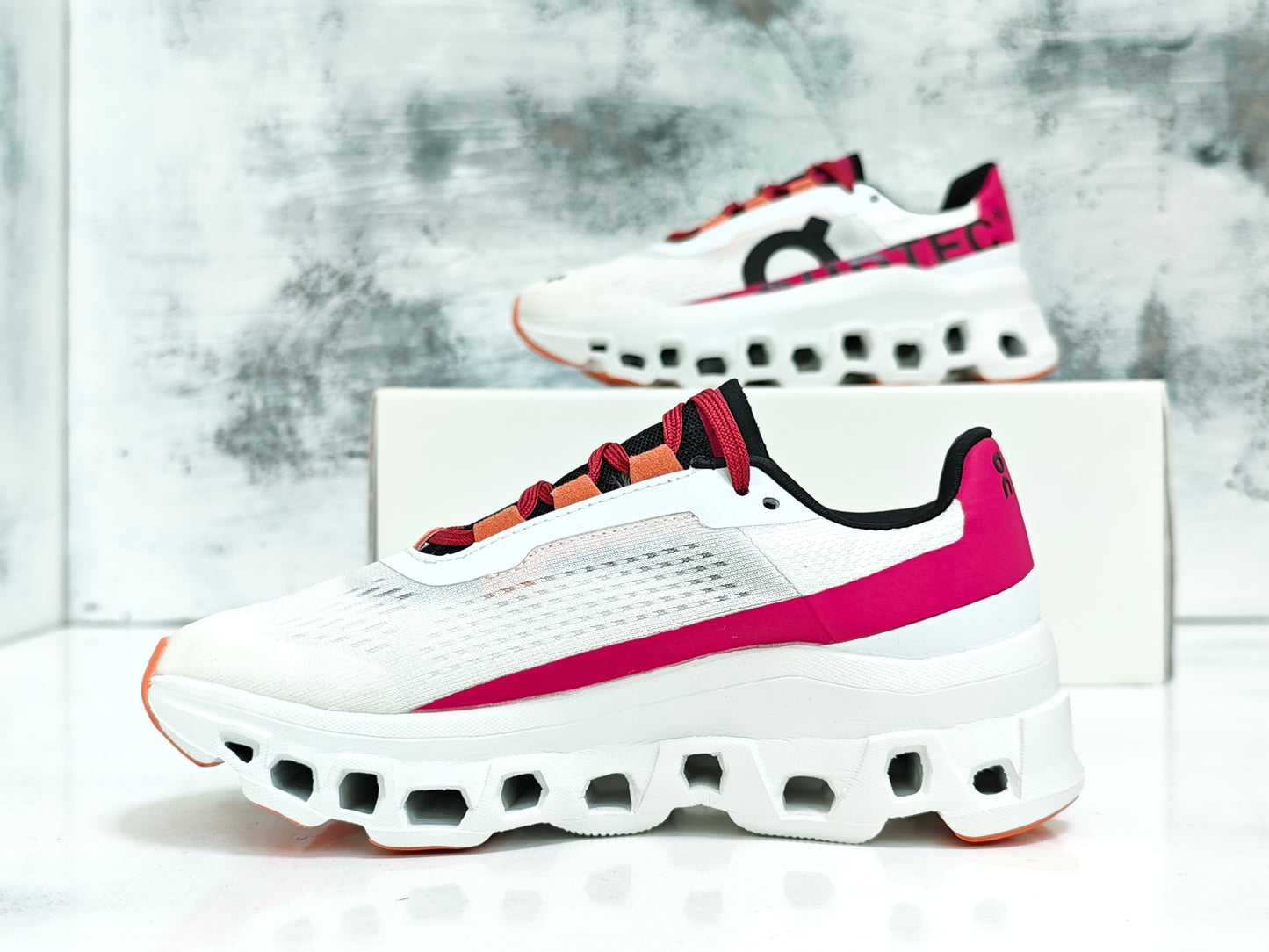 0N cloudmonster WHITE PK