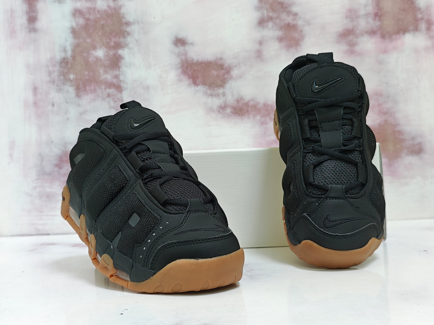 NKE MORE UPTEMPO BLACK GUM