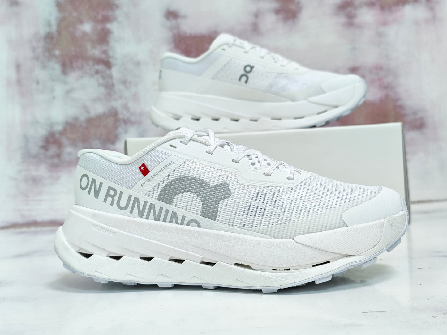 0N CLOUD  ULTRA WHITE