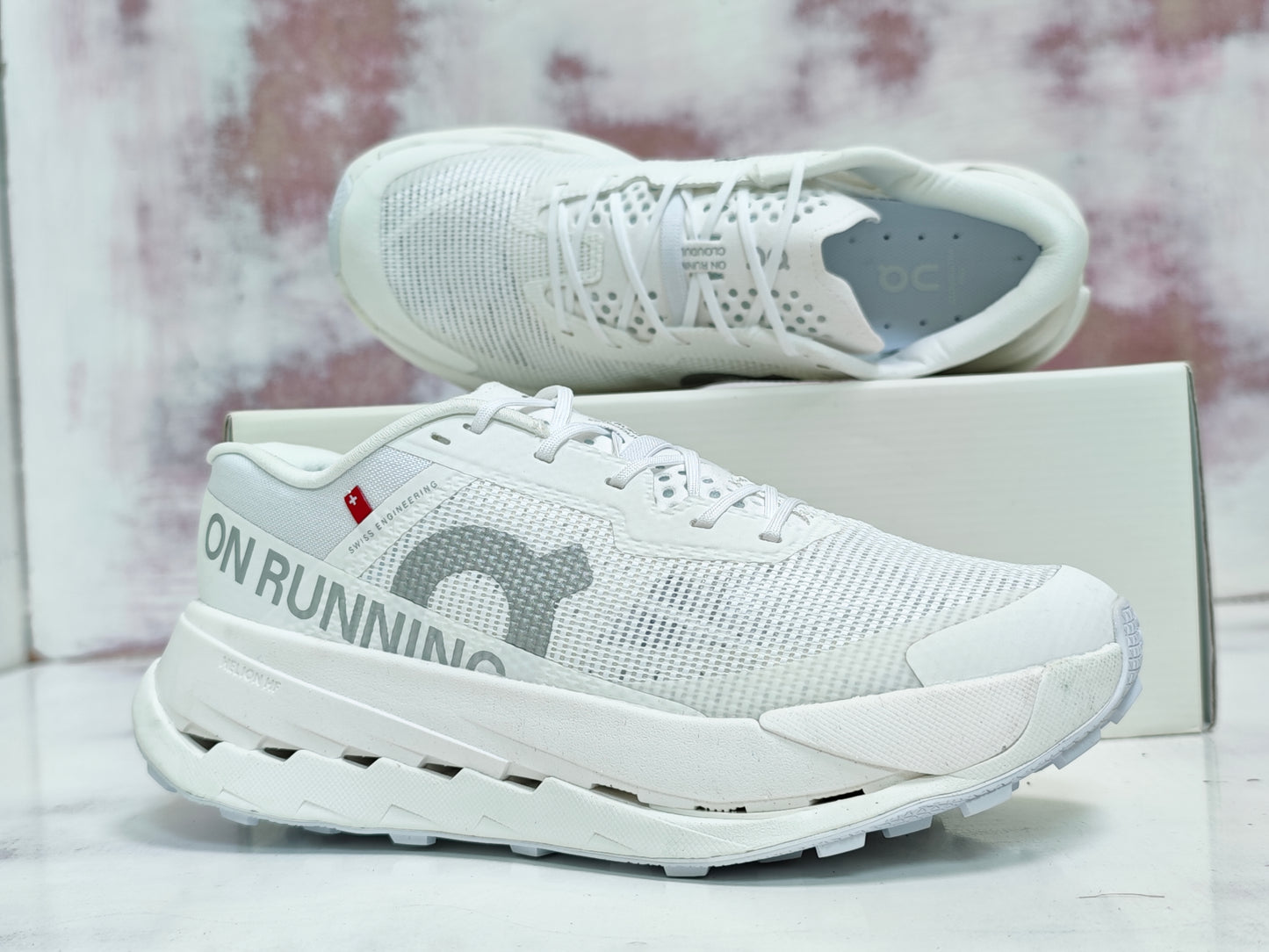 0N CLOUD  ULTRA WHITE