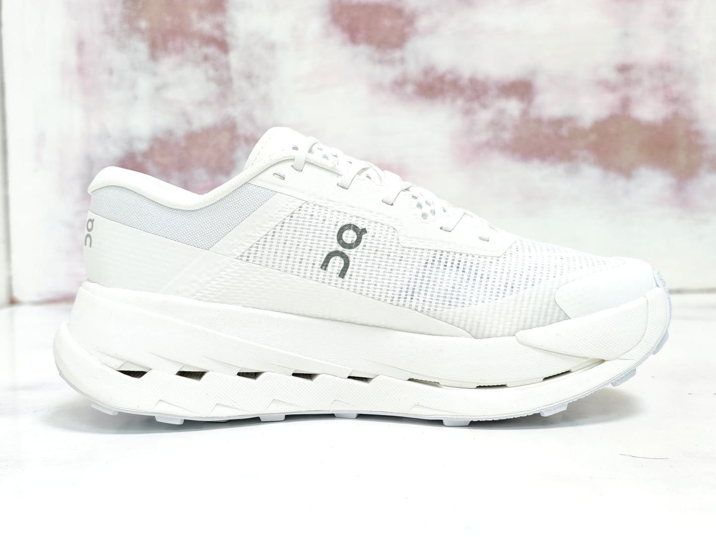 0N CLOUD  ULTRA WHITE
