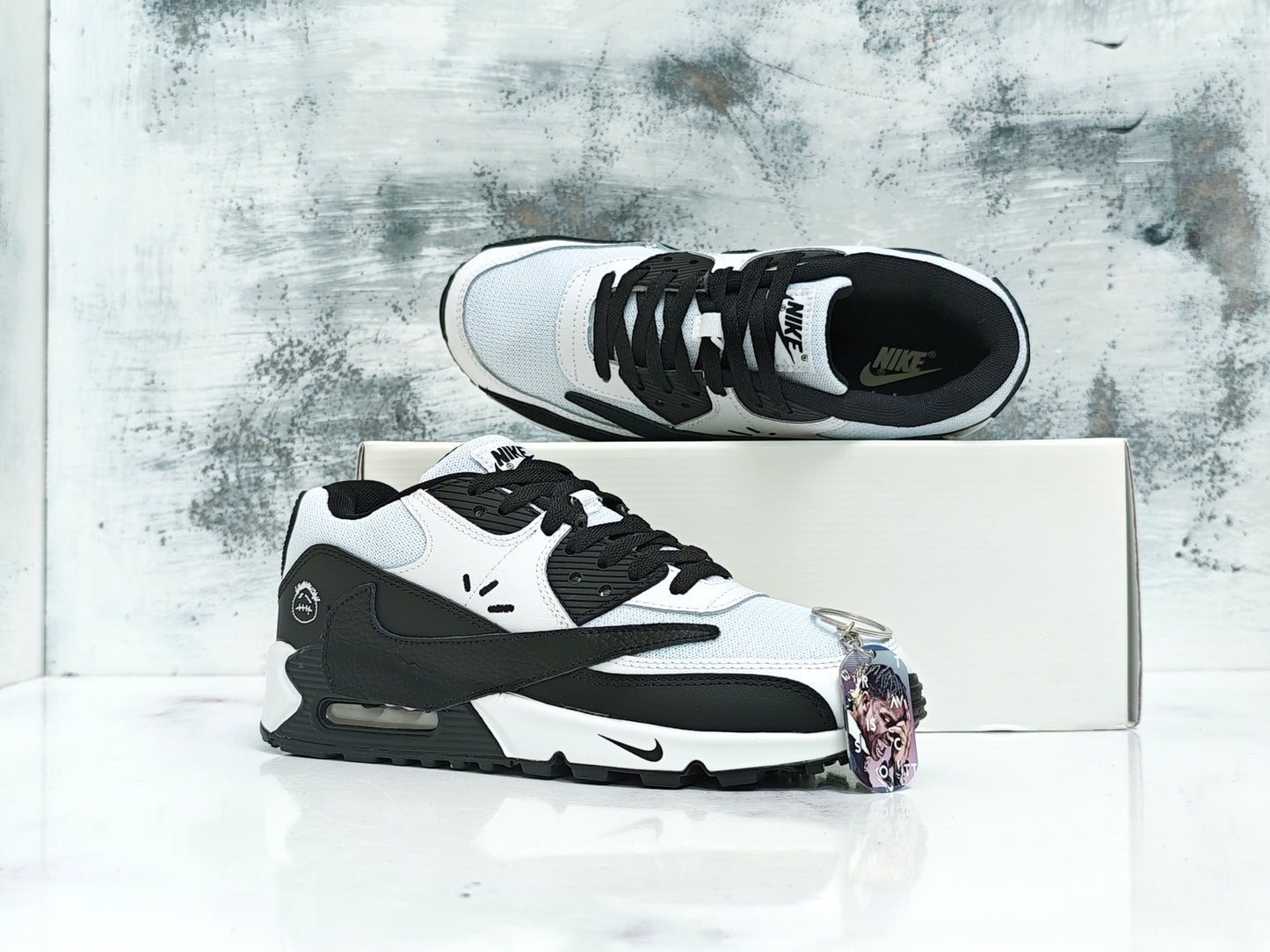 NKE AIRMAX 90 TRAVIS PANDA