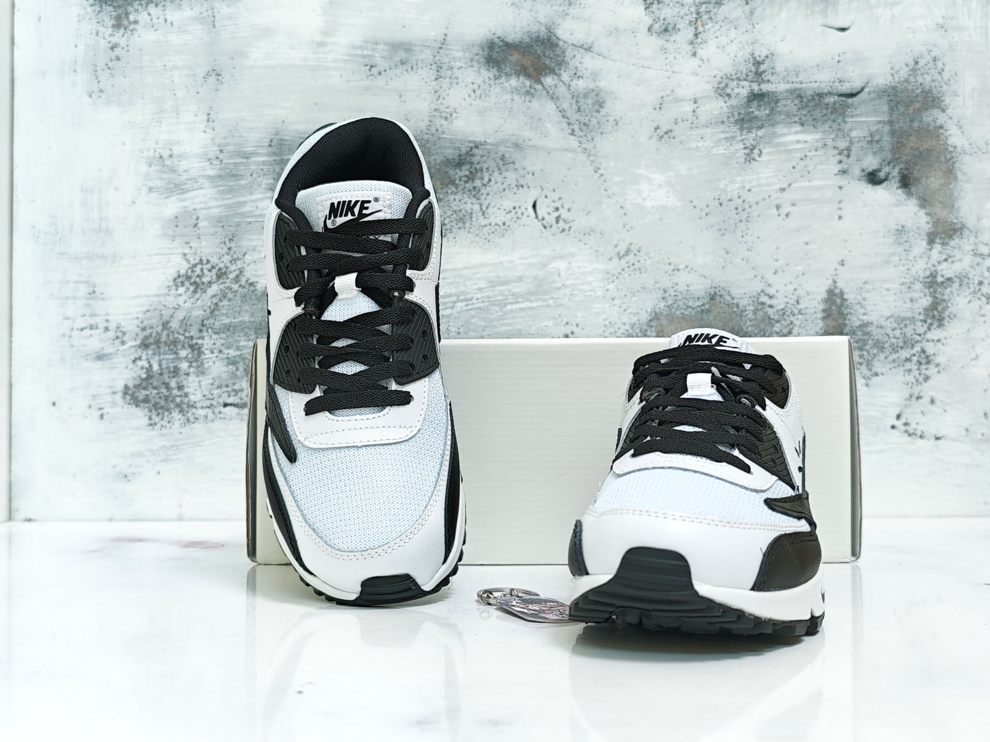 NKE AIRMAX 90 TRAVIS PANDA