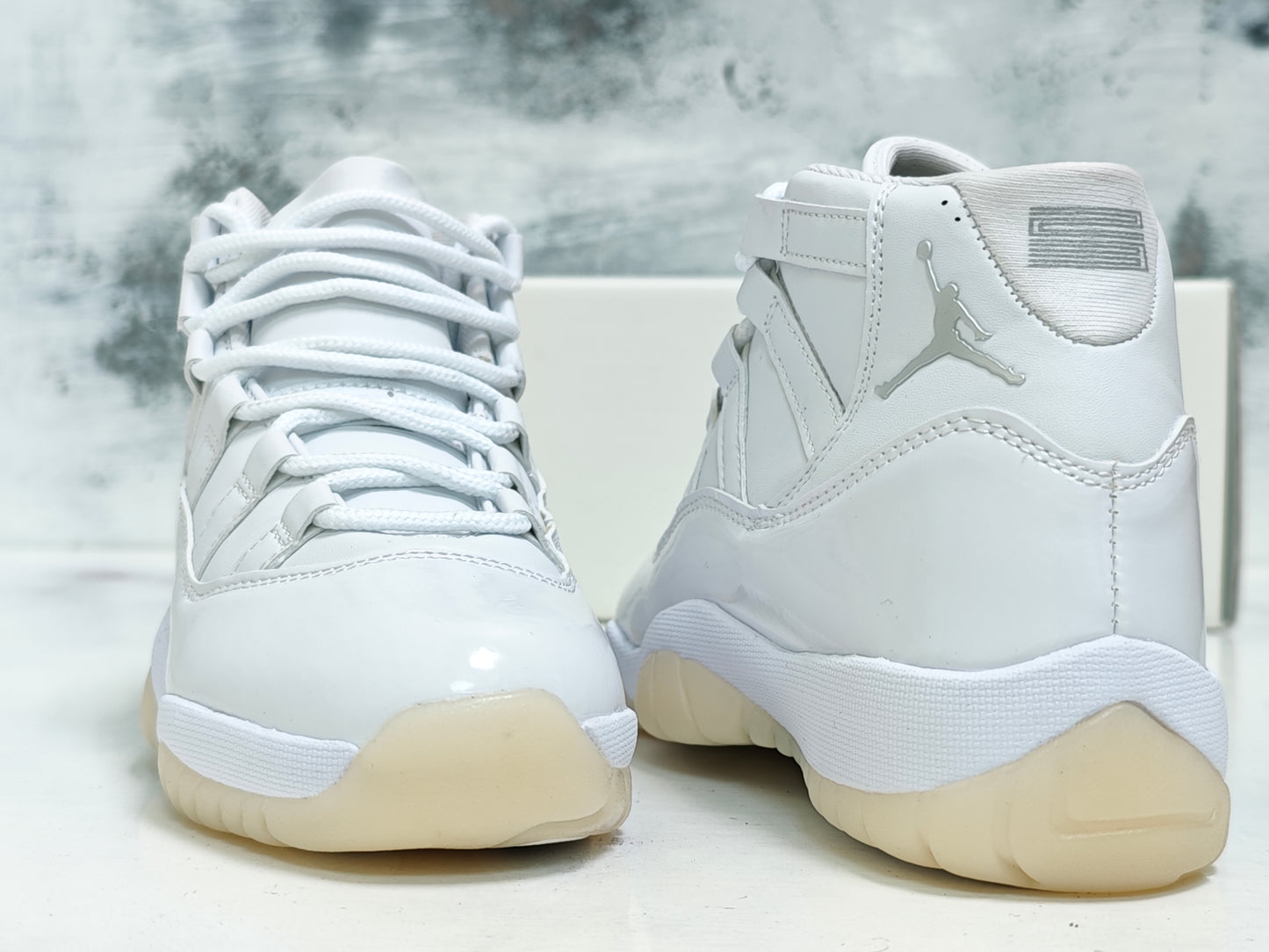 JRDN RETRO 11 R11 WHITE