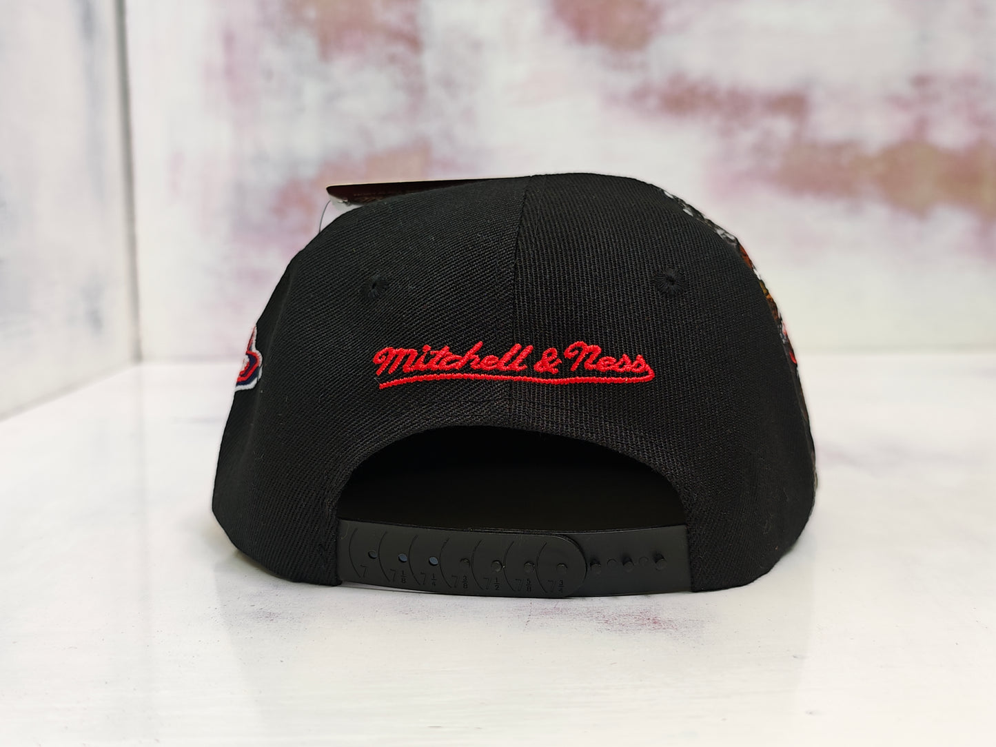Mitchll & Nss Philadelphia 76ers "Side Jam" snapback hat featuring Allen Iverson