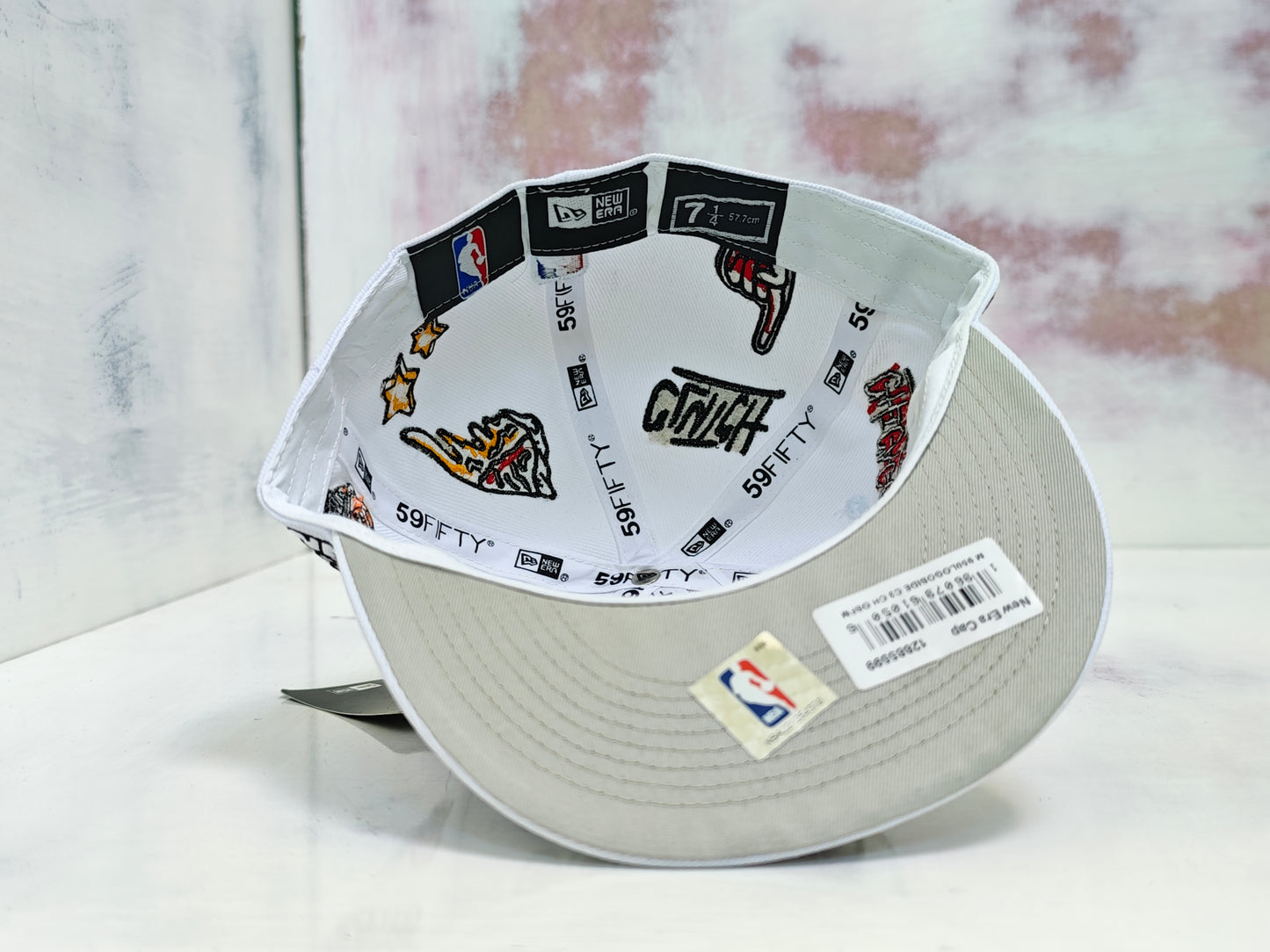 Chicago Bulls Hand Drawn White Snapback