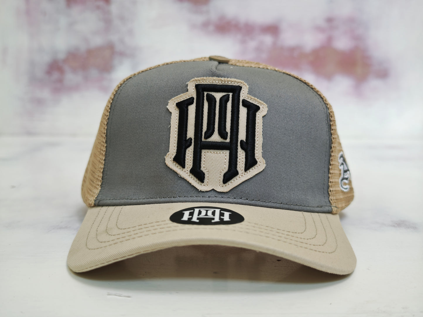 AP CROWN TRUCKER