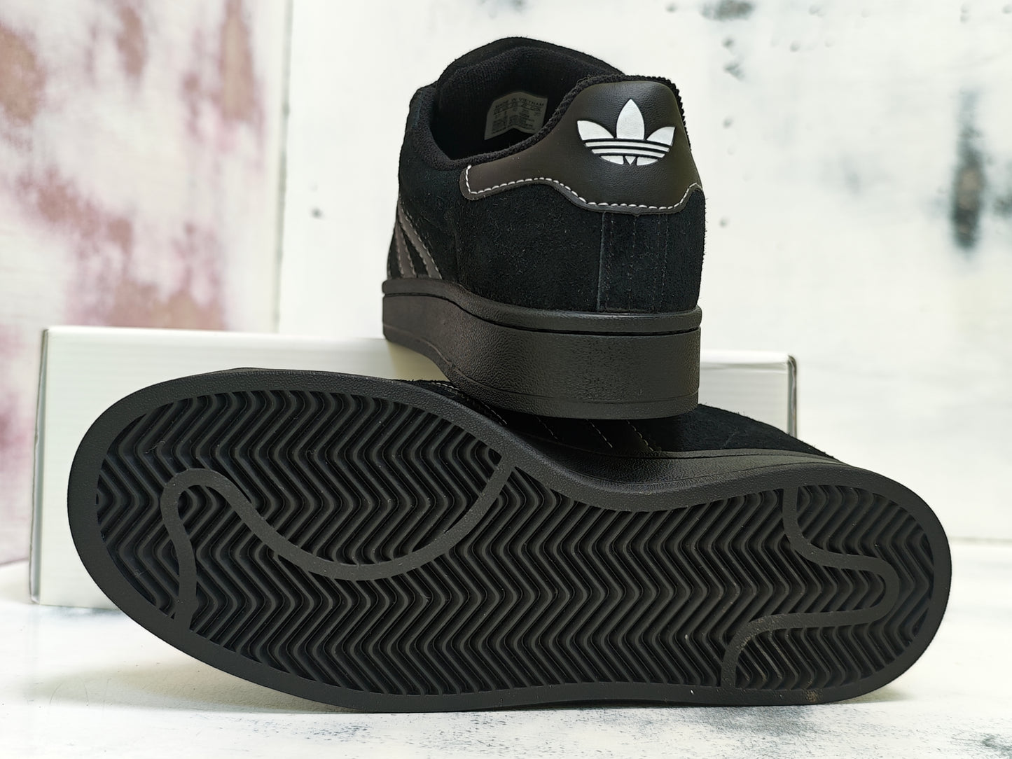 ADDS CAMPUS OOs BLACK / WHITE