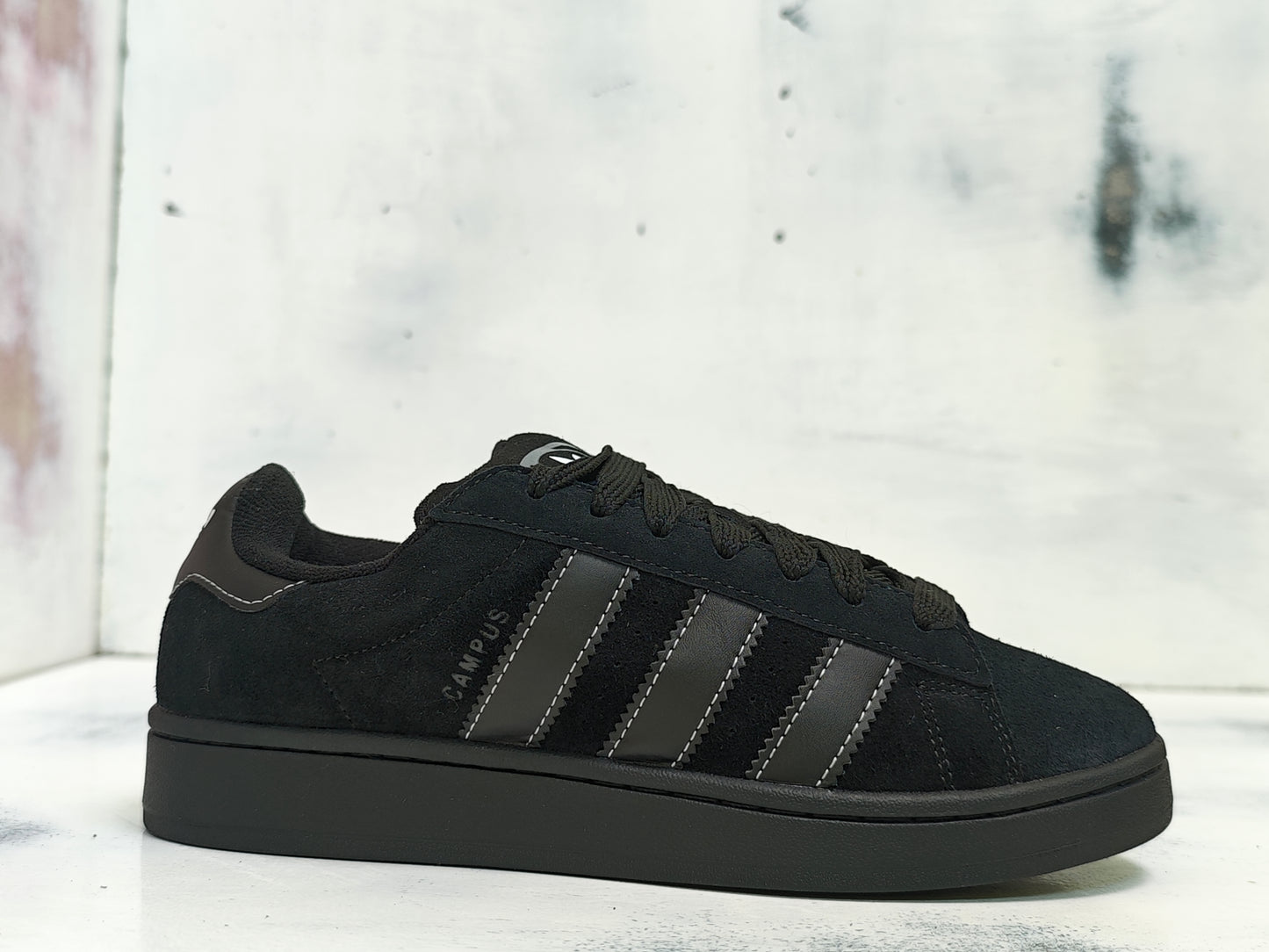 ADDS CAMPUS OOs BLACK / WHITE