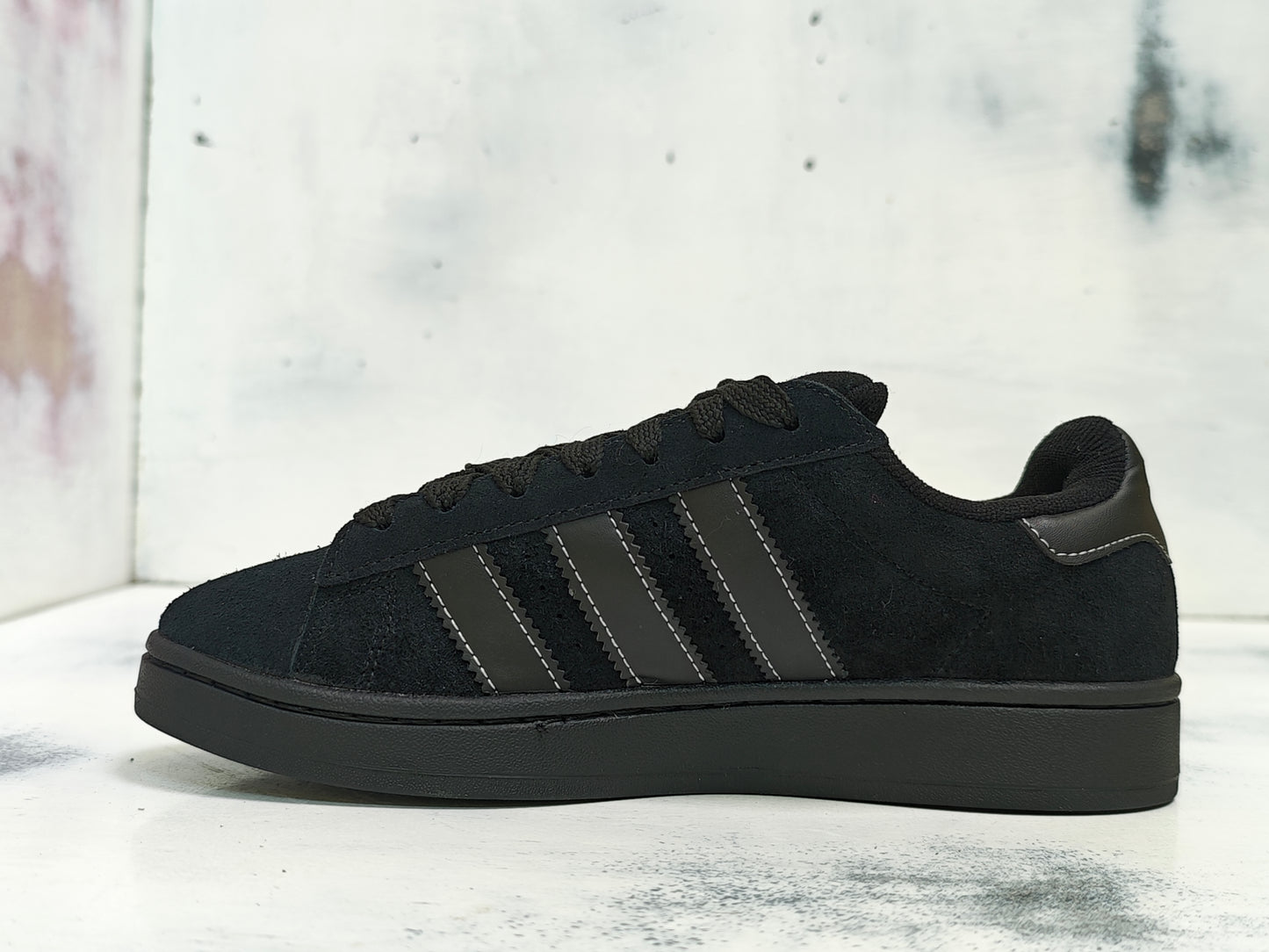 ADDS CAMPUS OOs BLACK / WHITE