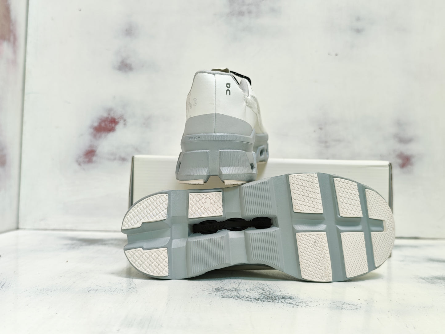 0N Cloudmonster 2 WHITE GRAY