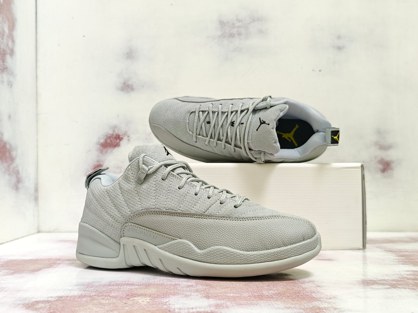 JRDN R12 RETRO 12 WOLF GRAY LOW