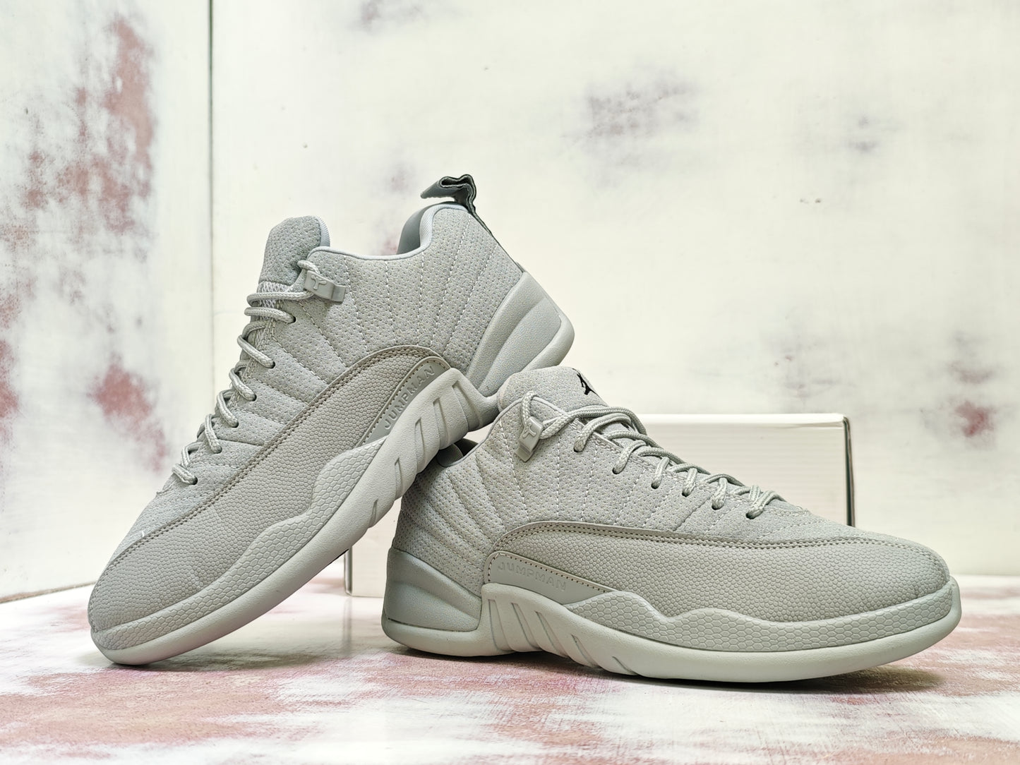 JRDN R12 RETRO 12 WOLF GRAY LOW
